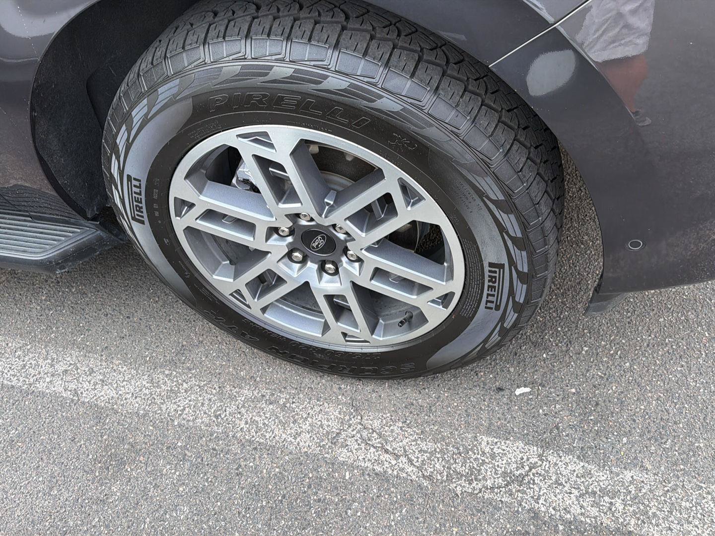 Certified 2025 Ford Expedition Active AWD/4WD image 7