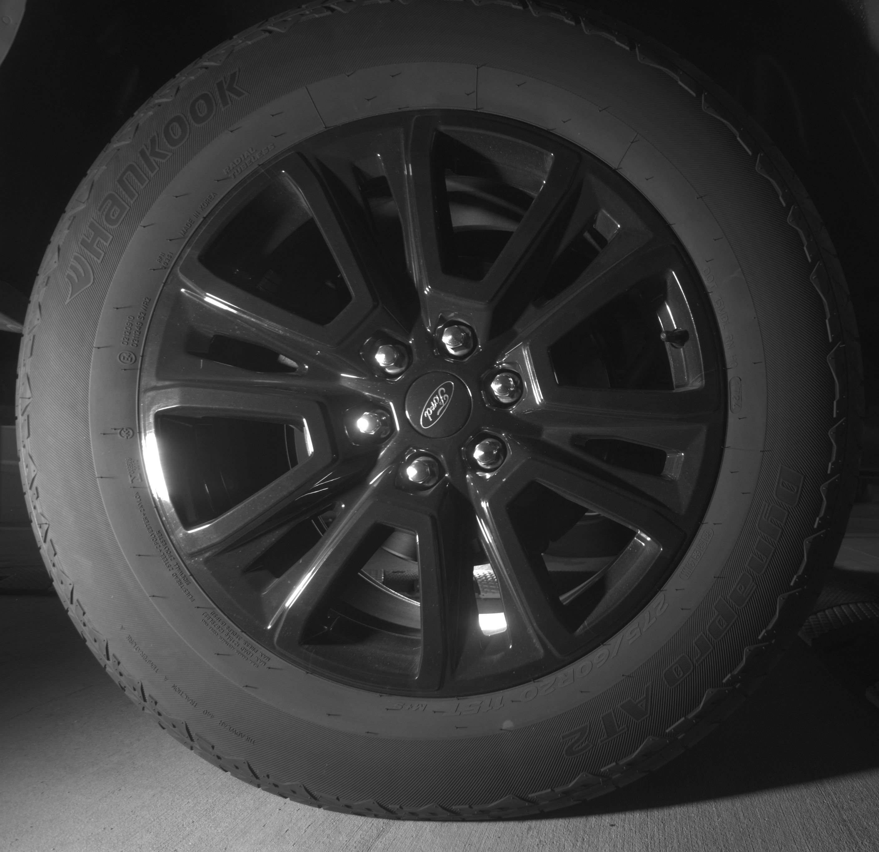 Certified 2024 Ford F150 Platinum w/ FX4 Off-Road Package AWD/4WD image 12