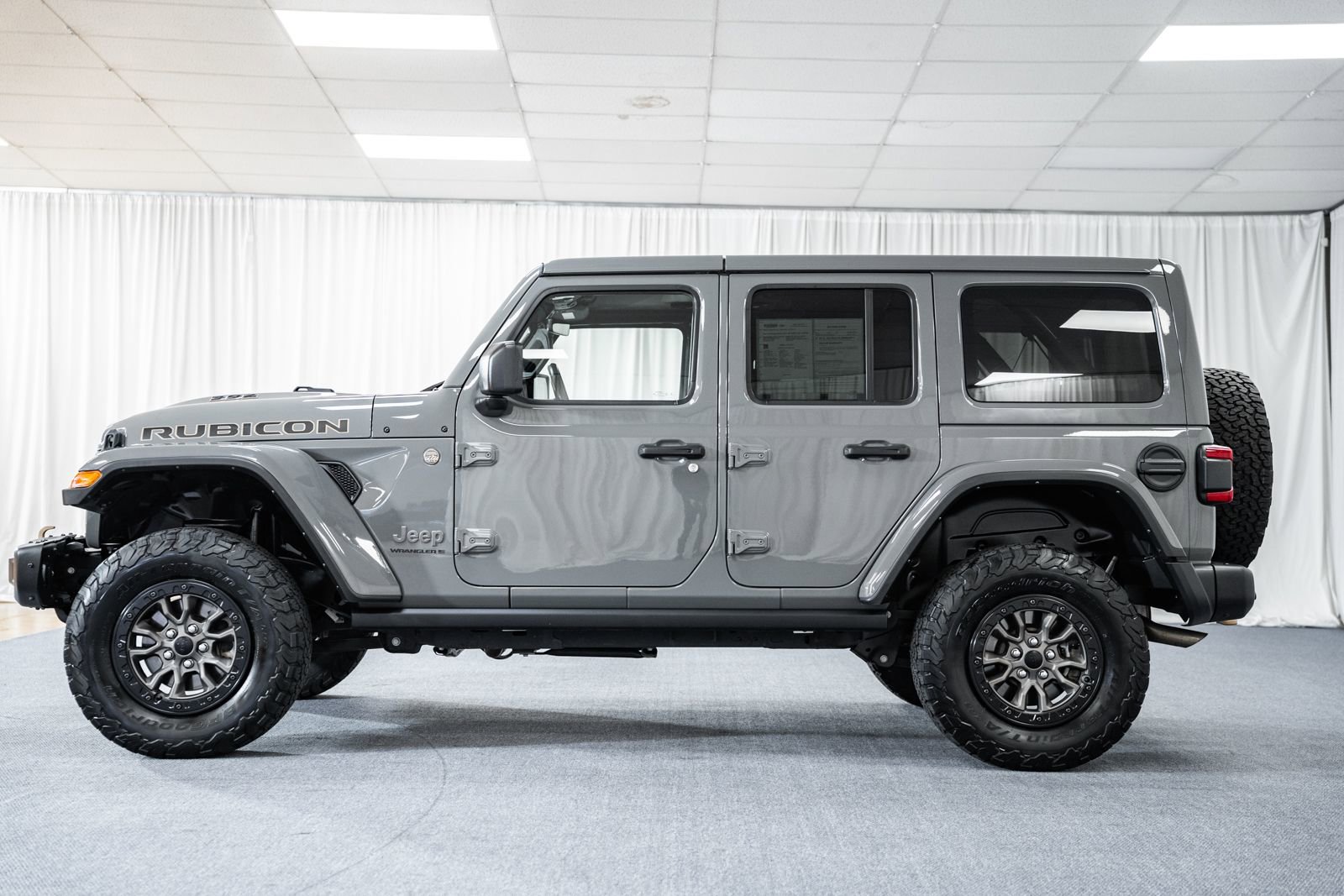 Used 2023 Jeep Wrangler Unlimited Rubicon 392 image 5