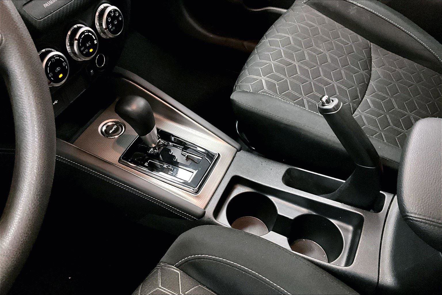 Used 2024 Mitsubishi Outlander Sport ES image 16