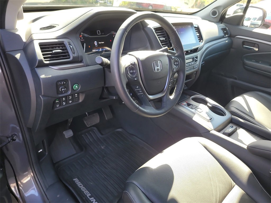 Used 2023 Honda Ridgeline RTL-E image 16