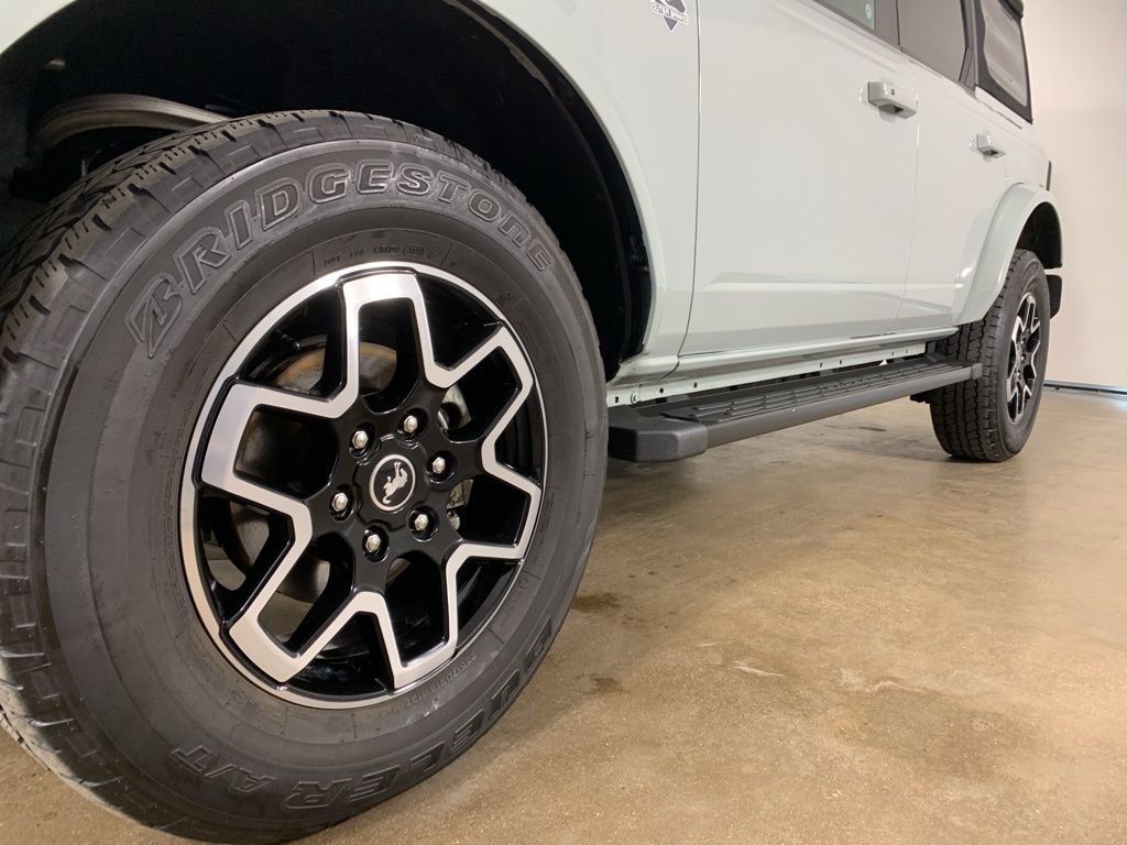 Certified 2021 Ford Bronco Outer Banks AWD/4WD image 2