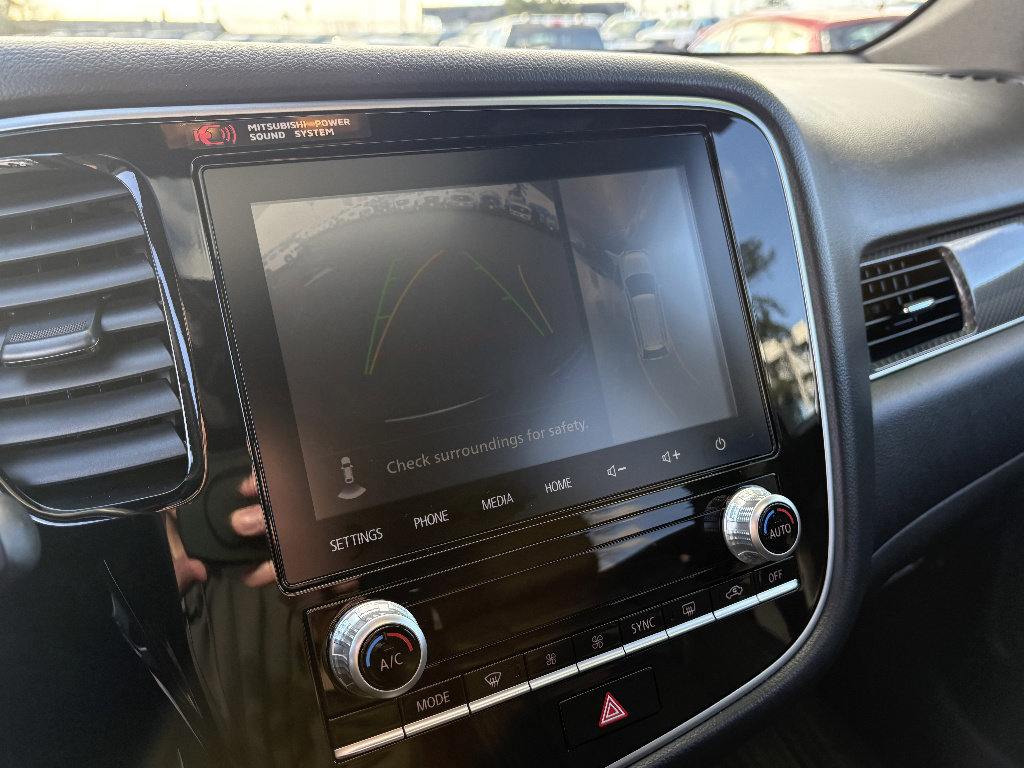 Used 2020 Mitsubishi Outlander GT image 28