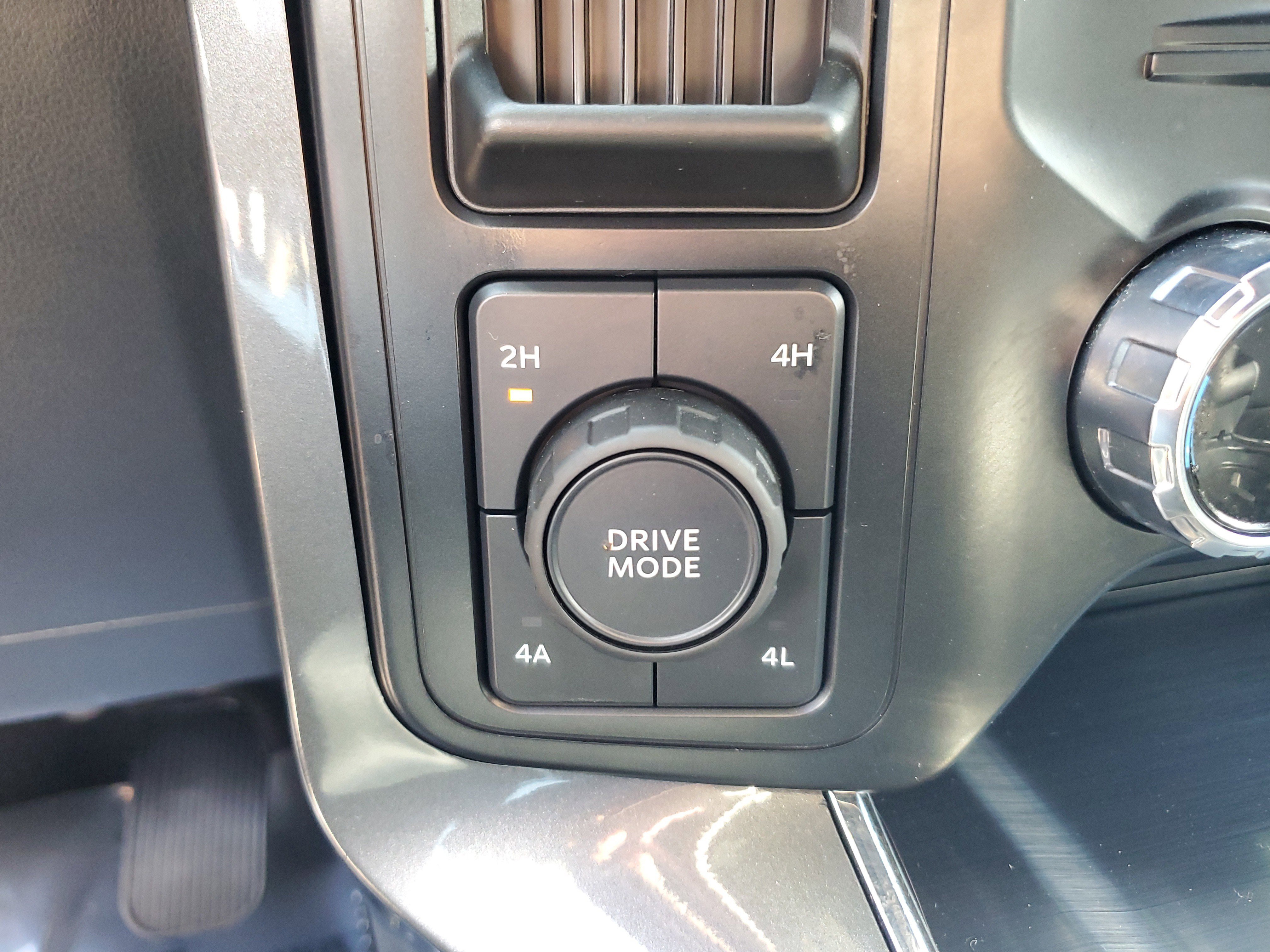 Certified 2023 Ford F150 Lariat w/ Equipment Group 502A High image 24