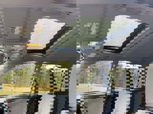 Used 2018 Toyota RAV4 XLE image 23