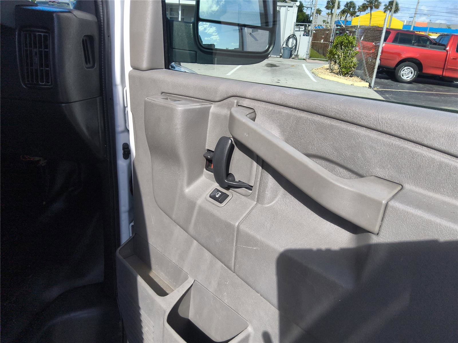 Used 2020 Chevrolet Express 2500 Extended w/ Driver Convenience Package RWD image 19