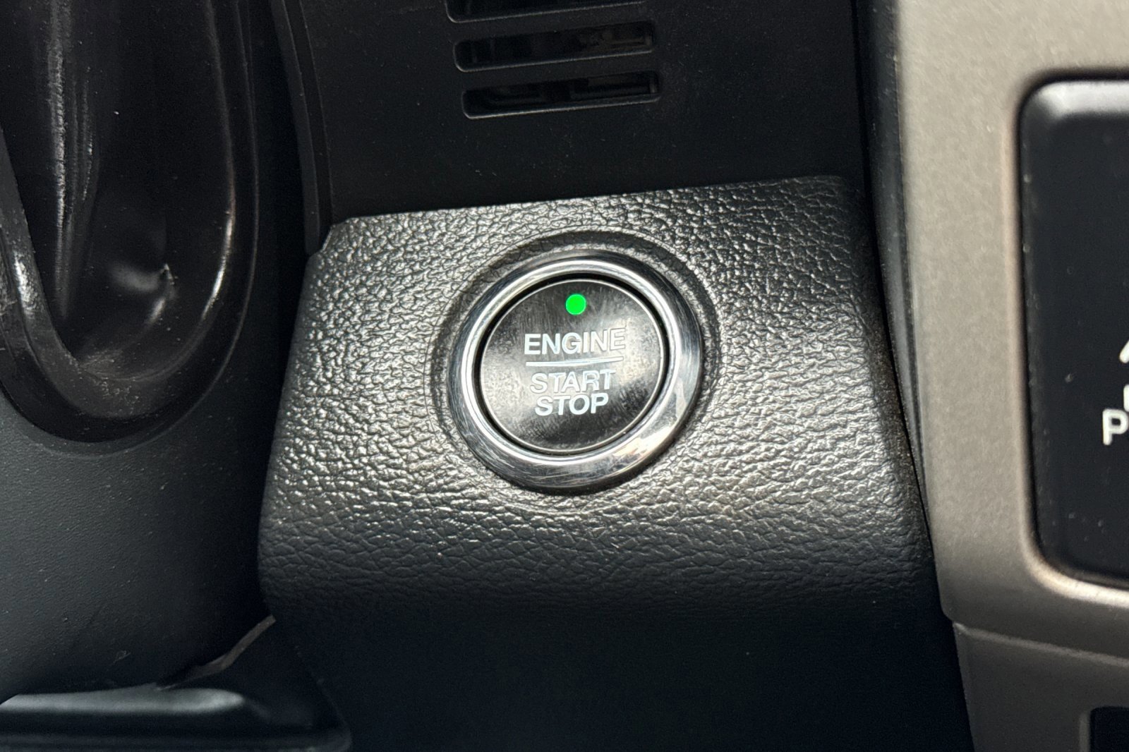 Certified 2022 Ford F250 Lariat w/ Lariat Ultimate Package image 23