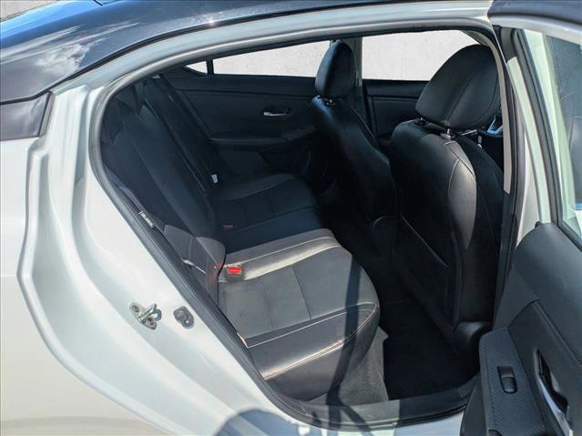Used 2025 Nissan Sentra SR w/ SR Premium Package FWD image 17