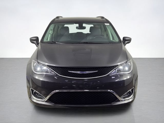 Used 2019 Chrysler Pacifica Touring-L Plus w/ Tire & Wheel Group FWD image 8