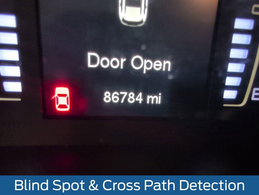 Used 2017 Jeep Cherokee Latitude w/ Safety/Convenience Group FWD image 24