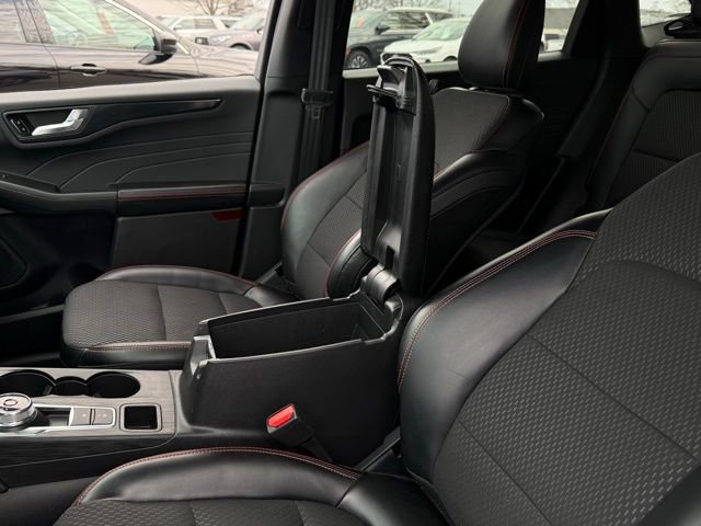 Certified 2024 Ford Escape ST-Line Select w/ Tech Pack #1 image 42