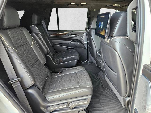 Used 2022 Cadillac Escalade Sport Platinum AWD/4WD image 21