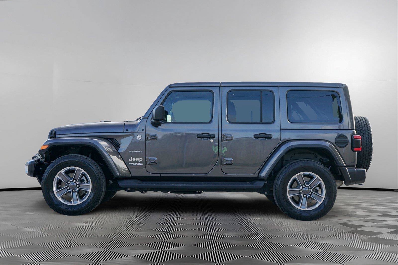 Used 2021 Jeep Wrangler Unlimited Sahara AWD/4WD image 7