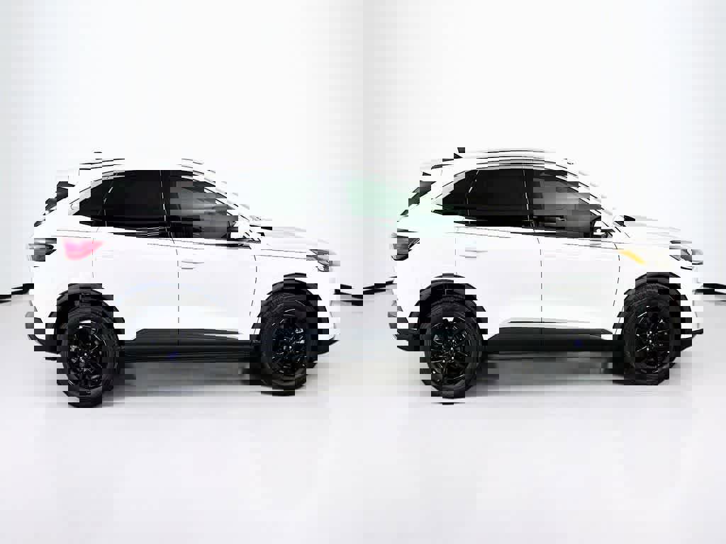 Certified 2020 Ford Escape SE image 6