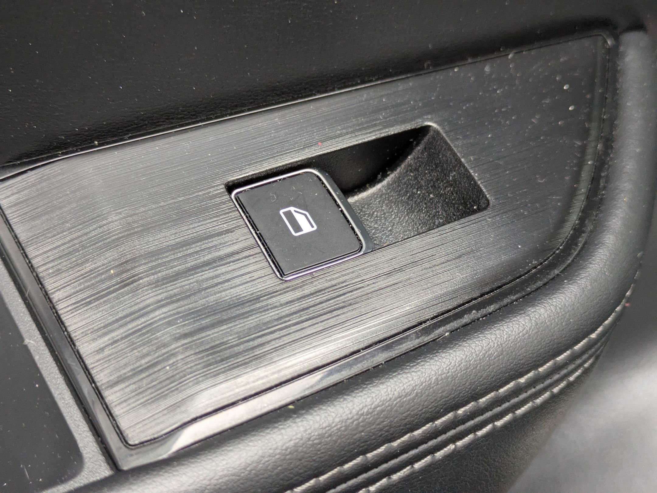 Used 2022 Nissan Rogue SL w/ SL Premium Package image 27