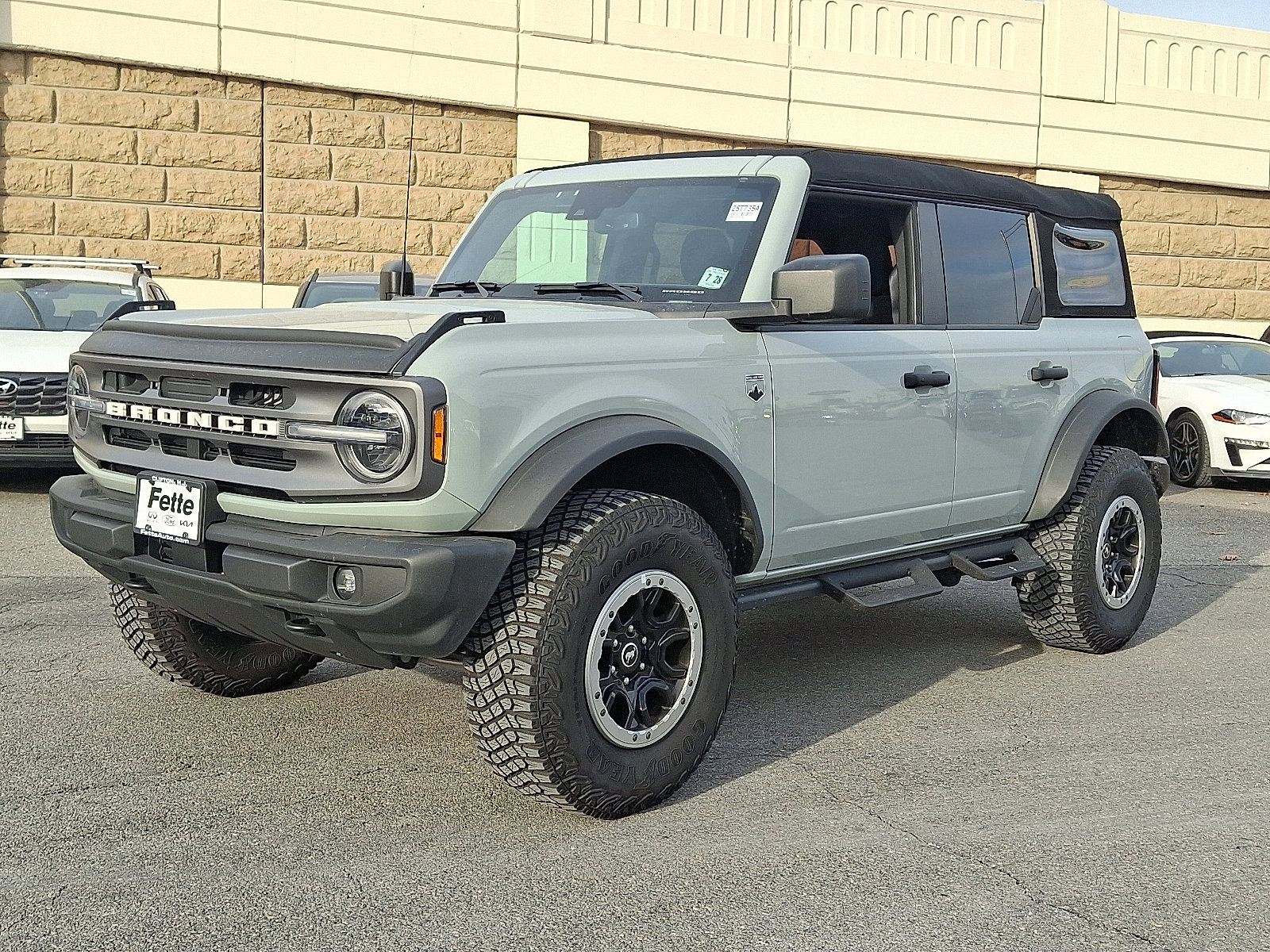 Certified 2023 Ford Bronco Big Bend w/ Sasquatch Package image 6