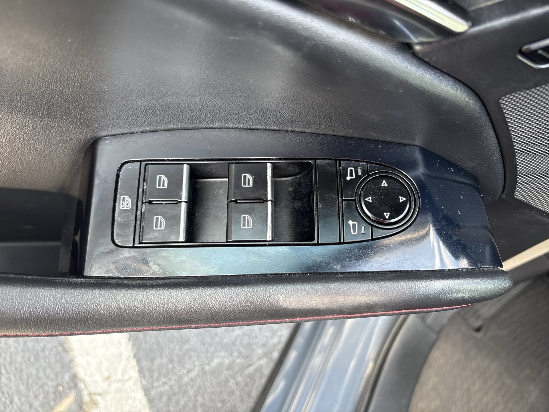 Used 2024 MAZDA MAZDA3 s AWD/4WD image 22