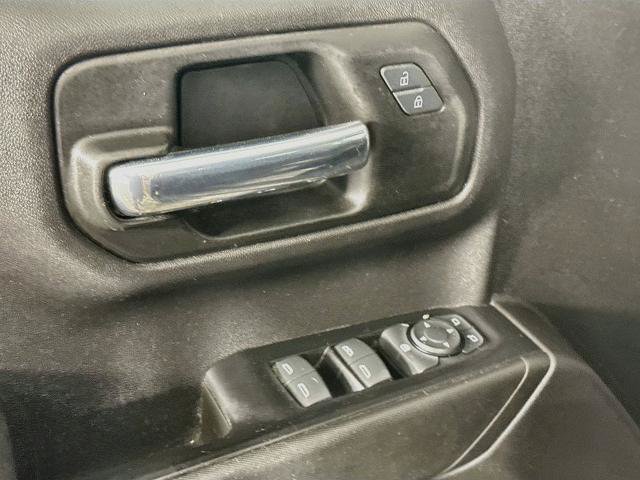 Used 2022 Chevrolet Silverado 1500 Custom AWD/4WD image 18