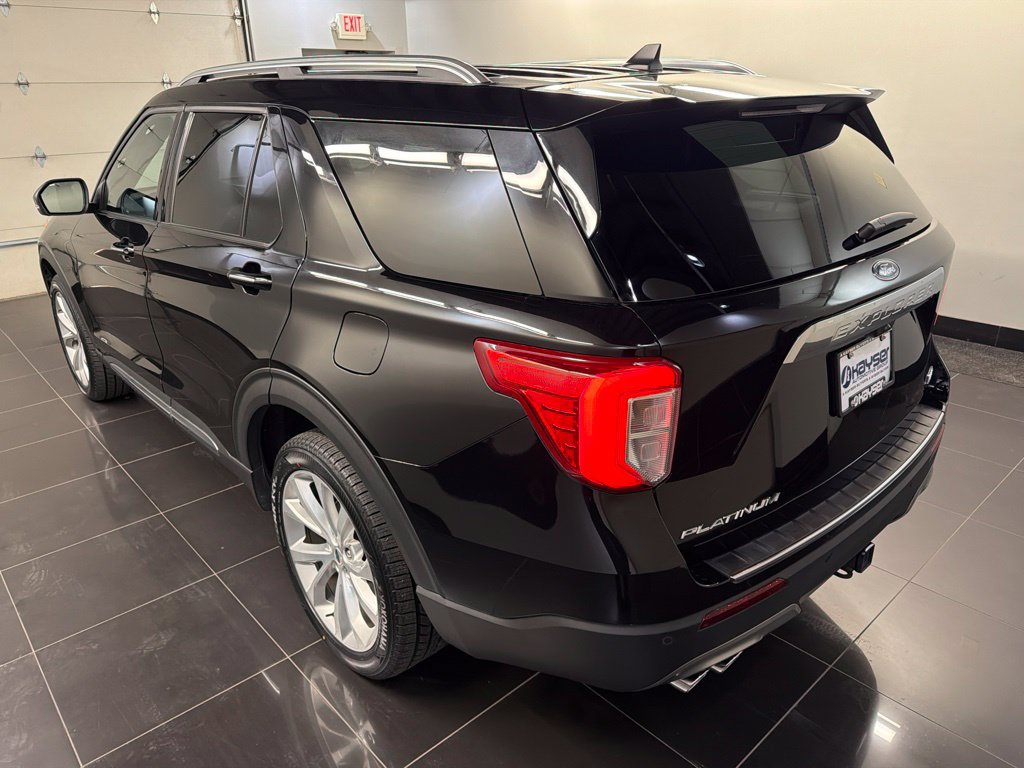 Certified 2023 Ford Explorer Platinum w/ Technology Package AWD/4WD image 4