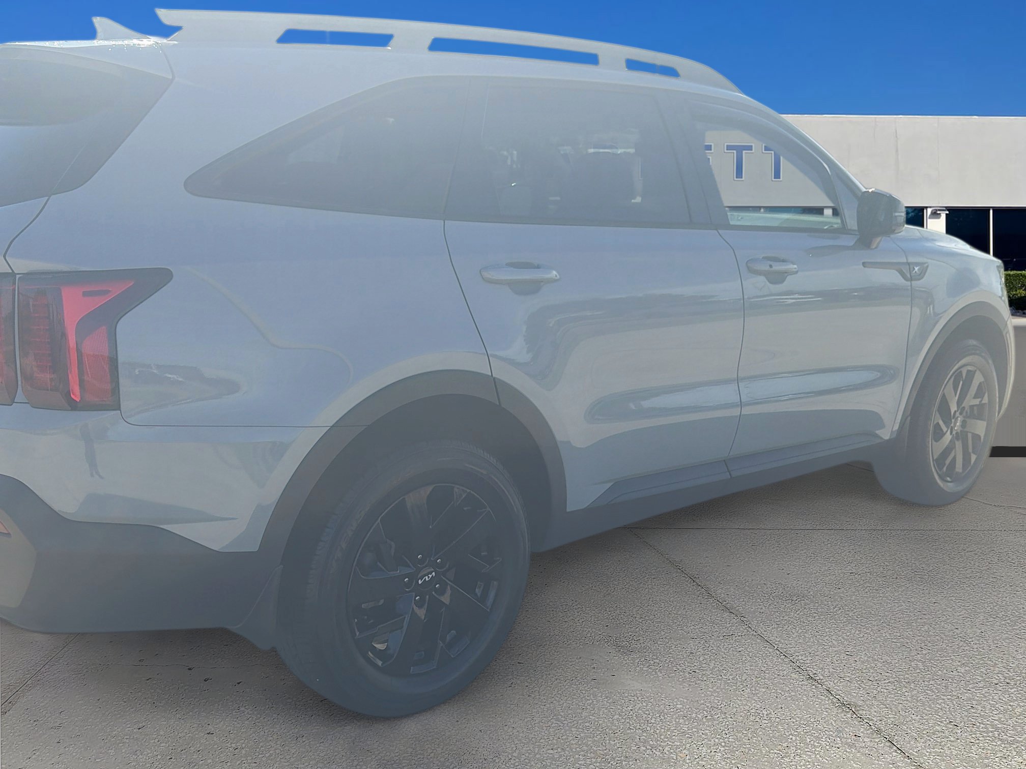 Used 2023 Kia Sorento S w/ Panoramic Sunroof Package AWD/4WD image 7
