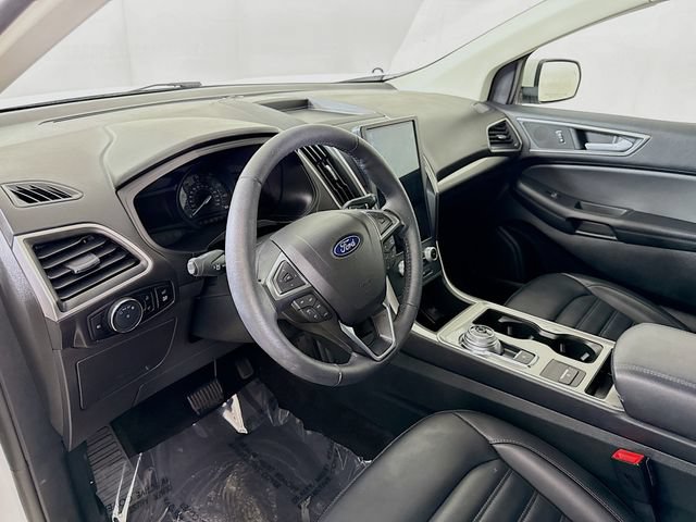 Certified 2024 Ford Edge SEL w/ Convenience Package AWD/4WD image 9