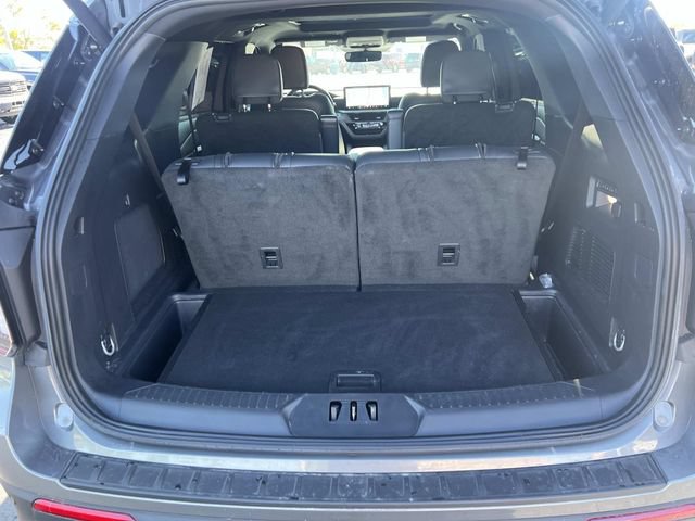Certified 2025 Ford Explorer ST AWD/4WD image 12