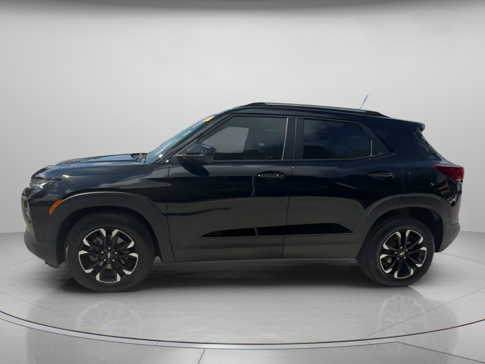 Used 2022 Chevrolet TrailBlazer LT FWD image 16