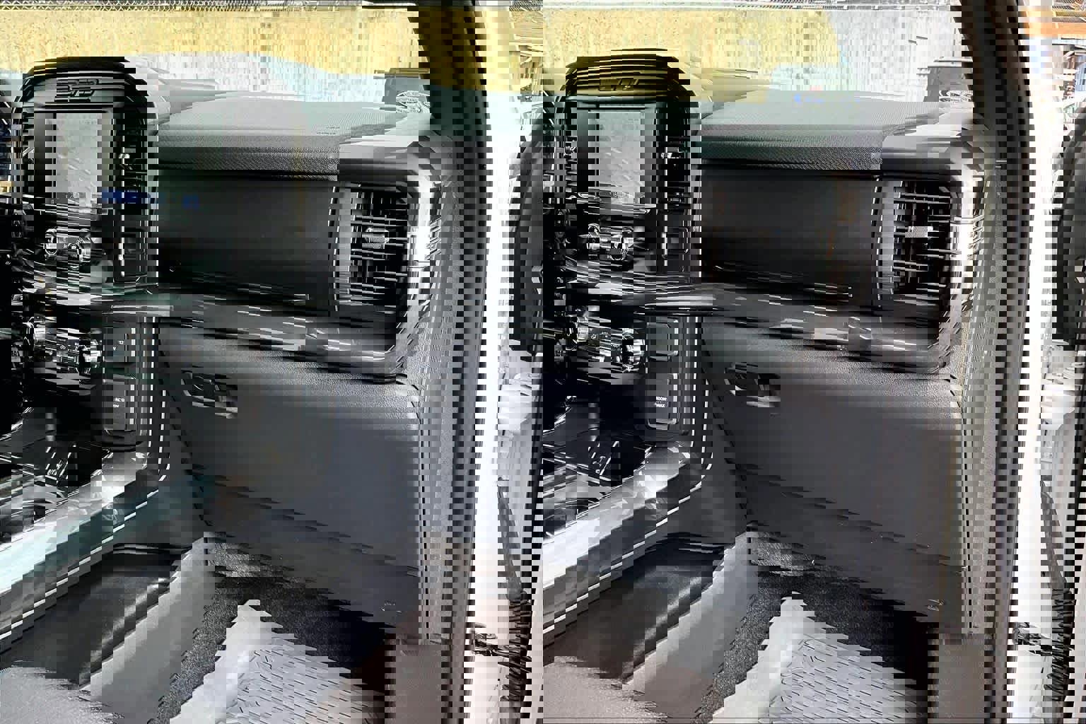 Certified 2022 Ford F150 XLT w/ Equipment Group 301A Mid image 19