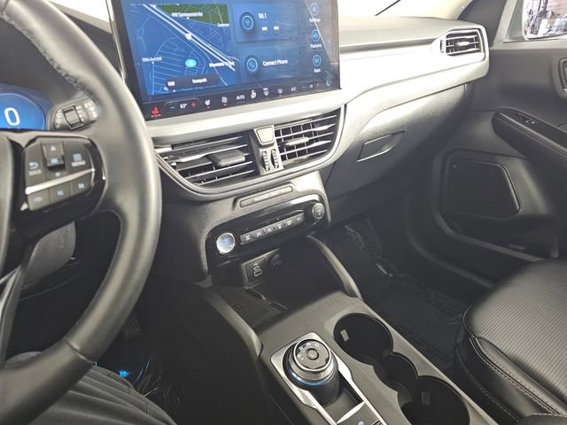Certified 2024 Ford Escape Platinum image 30