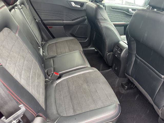 Certified 2022 Ford Escape SEL w/ SEL Stealth AWD Package image 12