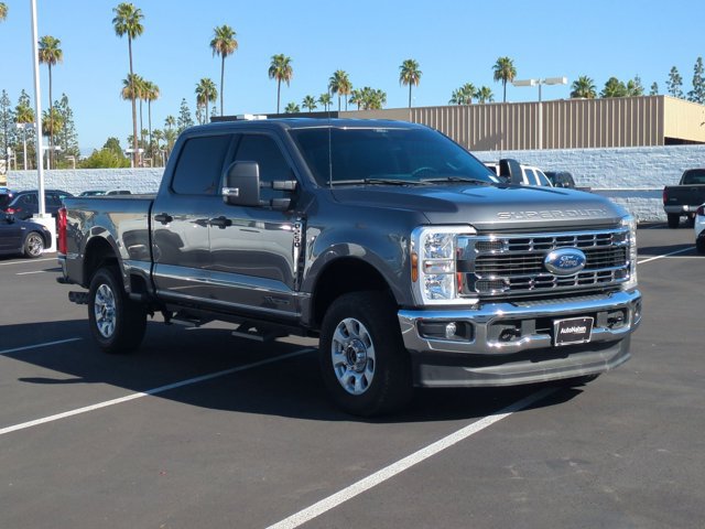 Certified 2024 Ford F250 XLT w/ FX4 Off-Road Package AWD/4WD image 3