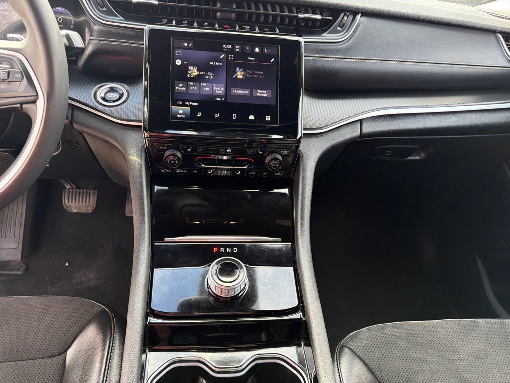 Used 2023 Jeep Grand Cherokee L Laredo image 17