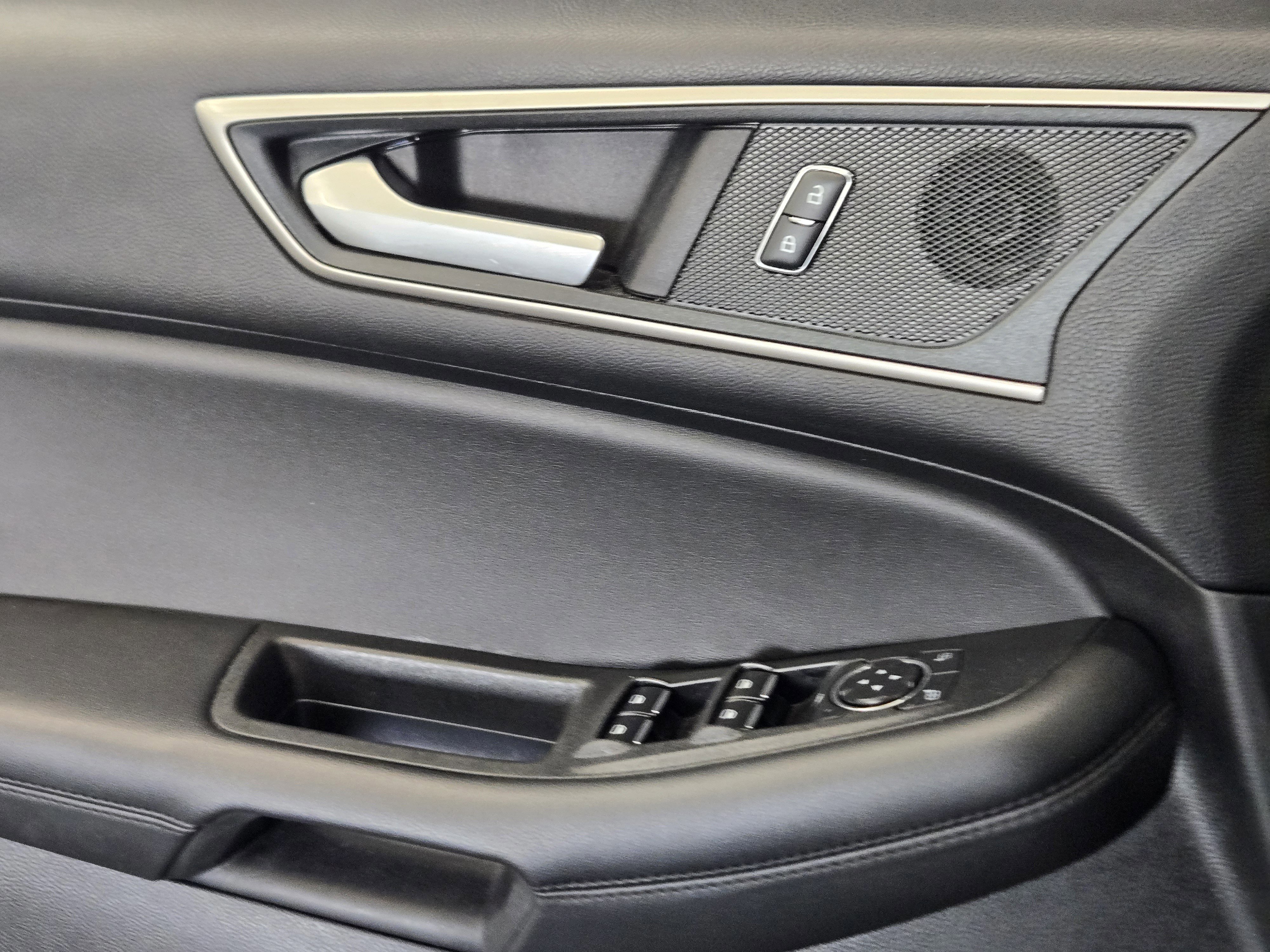 Certified 2024 Ford Edge SEL image 24