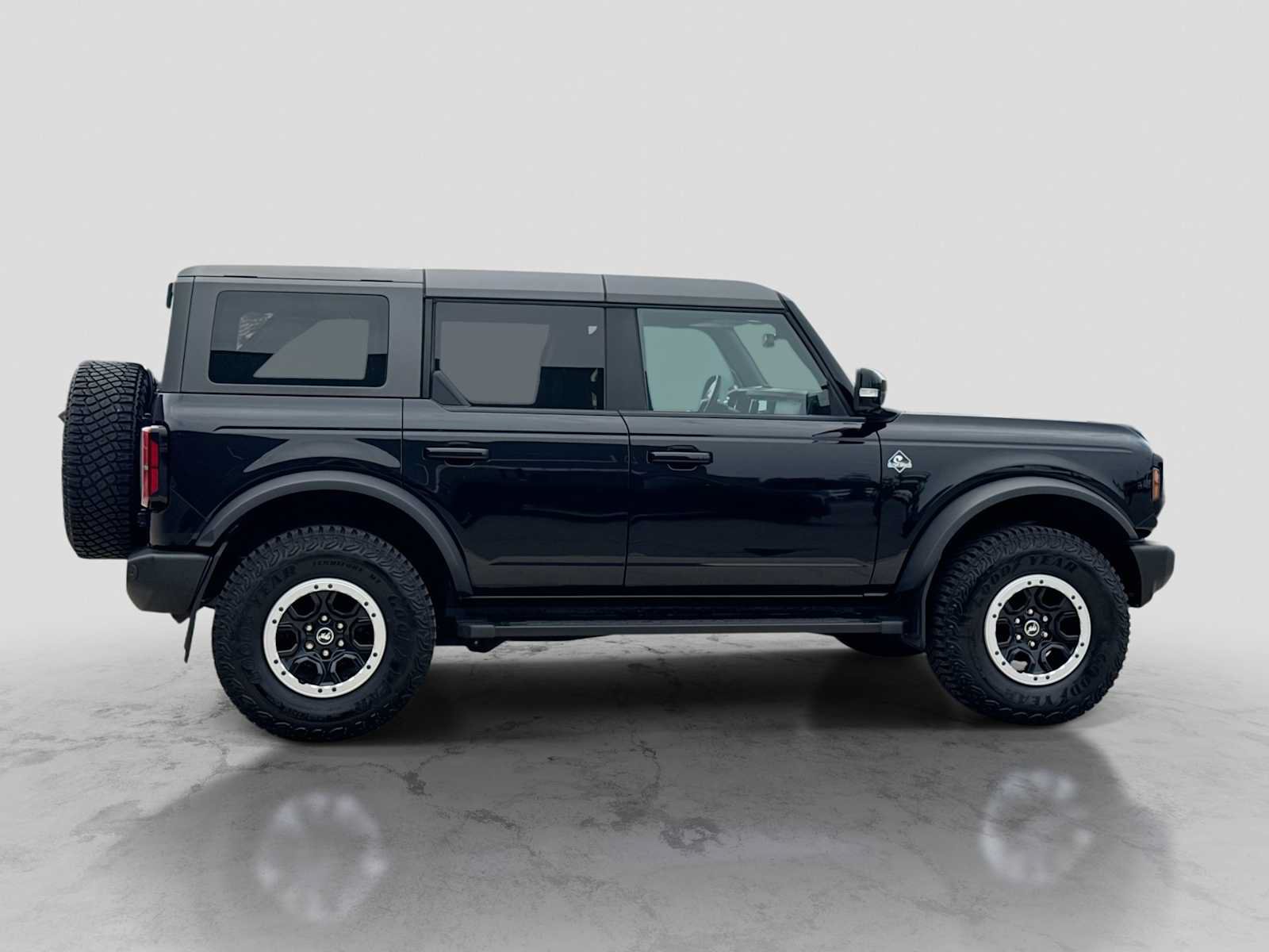 Certified 2024 Ford Bronco Outer Banks w/ Sasquatch Package AWD/4WD image 7