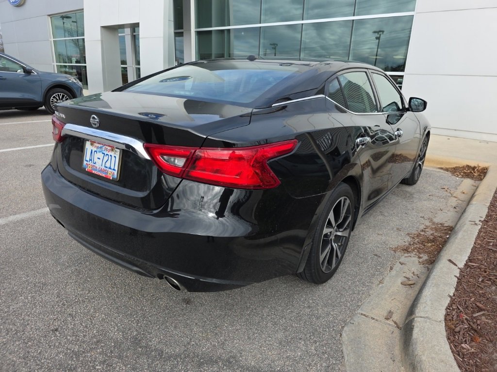 Used 2018 Nissan Maxima 3.5 S image 2