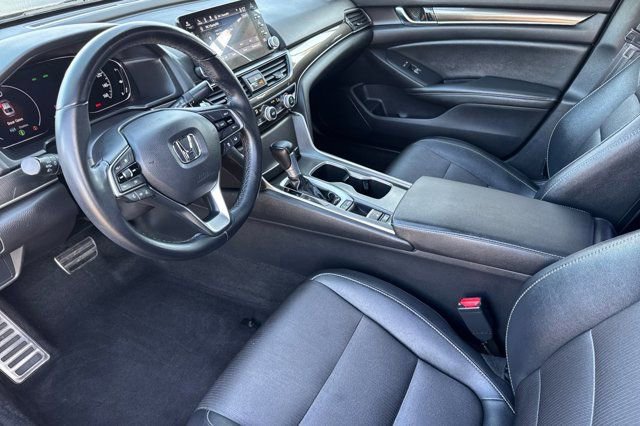 Used 2019 Honda Accord Sport image 11