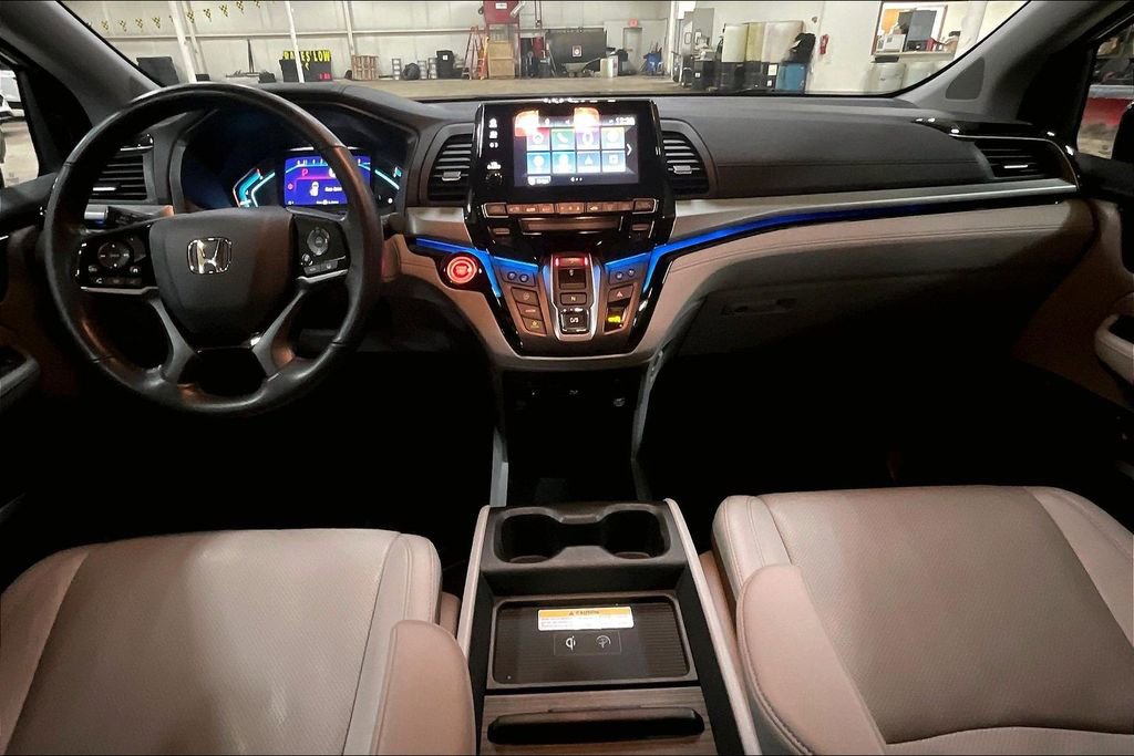 Used 2018 Honda Odyssey Elite image 14