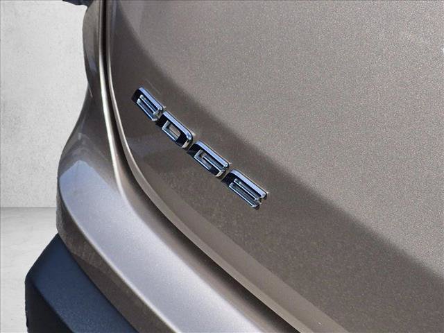Certified 2020 Ford Edge SEL w/ Cold Weather Package FWD image 14