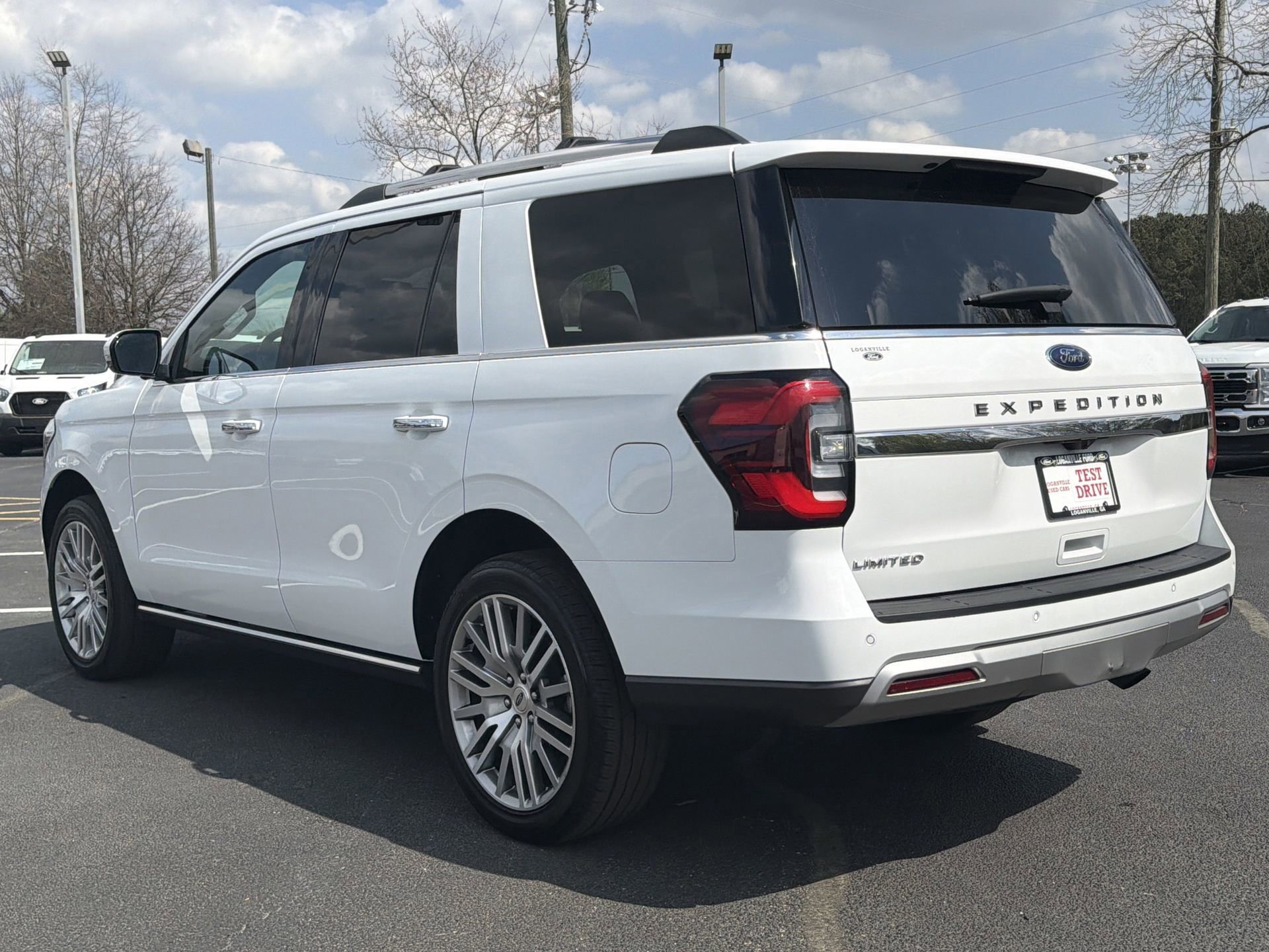 Certified 2024 Ford Expedition Limited AWD/4WD image 5
