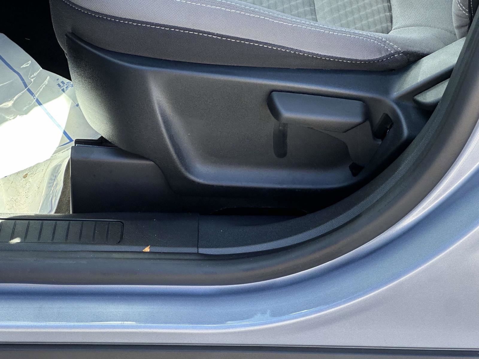 Certified 2022 Ford Escape SE w/ Cold Weather Package image 16