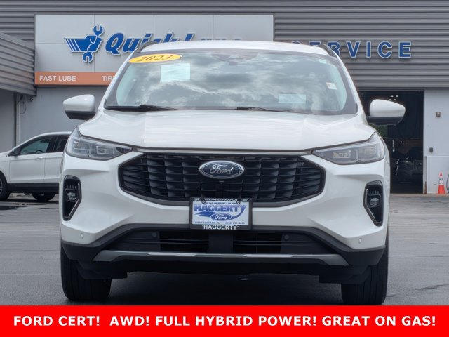 Certified 2023 Ford Escape Platinum w/ Premium Technology Package AWD/4WD image 2