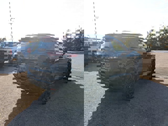 Used 2023 Nissan Rogue SV w/ SV Premium Package image 5