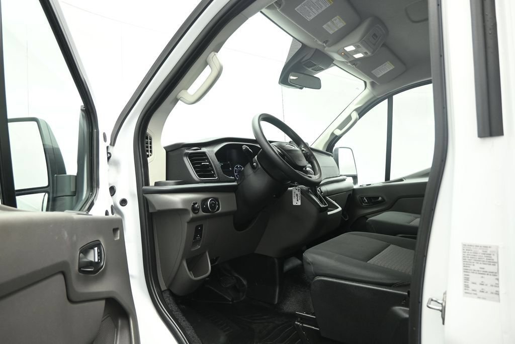 Certified 2025 Ford Transit 250 Low Roof w/ Exterior Upgrade Package RWD image 7