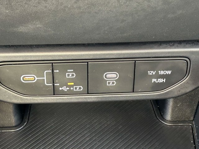 Used 2025 Kia K4 FWD image 24