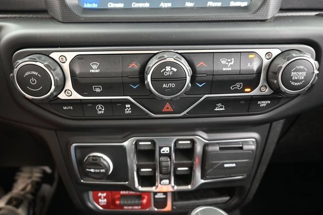 Used 2022 Jeep Gladiator Mojave w/ LED Lighting Group AWD/4WD image 23