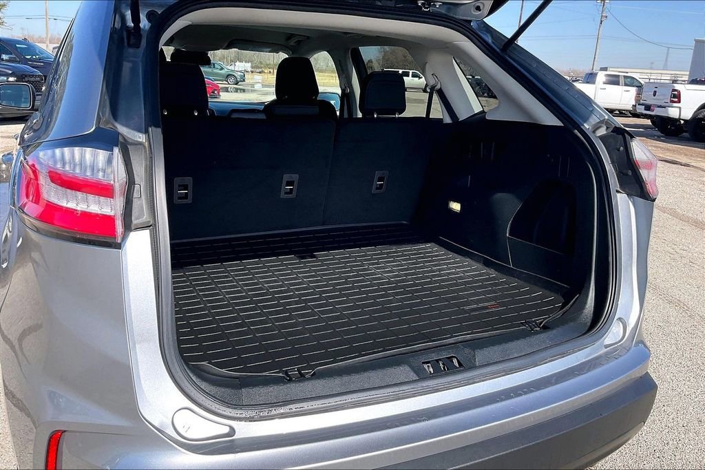 Certified 2022 Ford Edge SE image 36