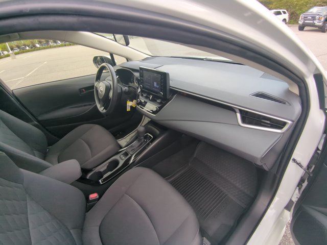 Used 2022 Toyota Corolla LE FWD image 26