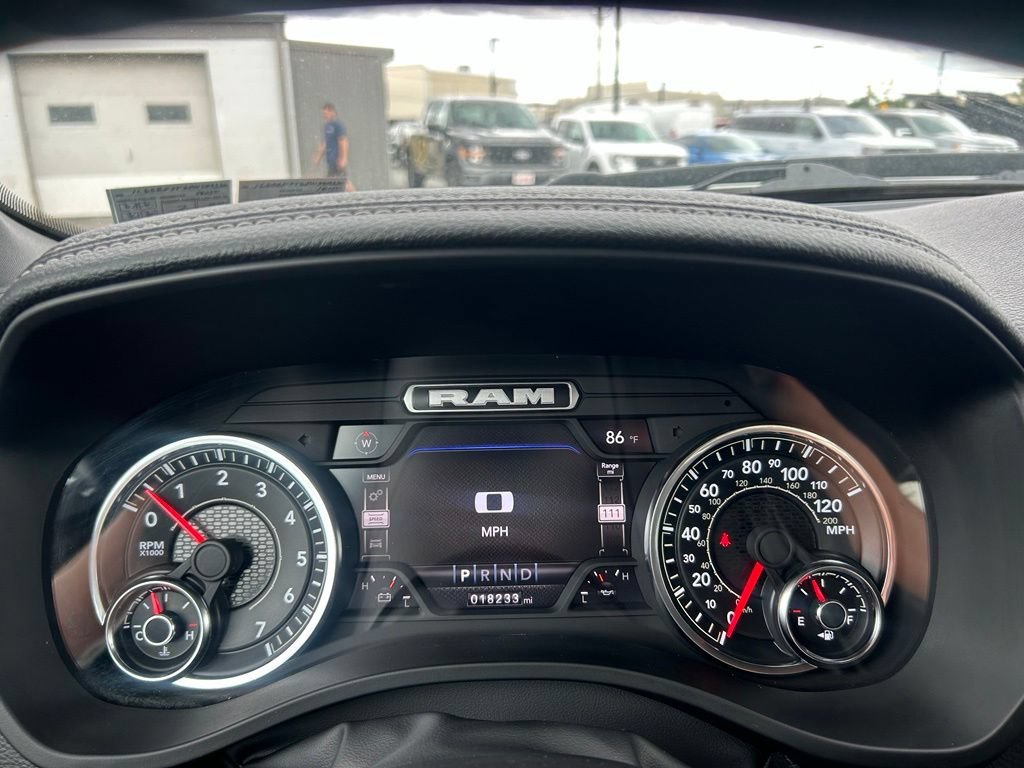 Used 2023 RAM 1500 Laramie AWD/4WD image 16