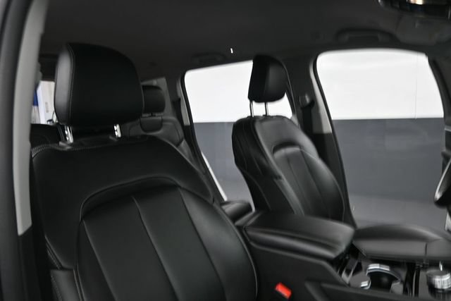 Used 2023 Jeep Grand Cherokee Limited w/ Black Appearance Package AWD/4WD image 30