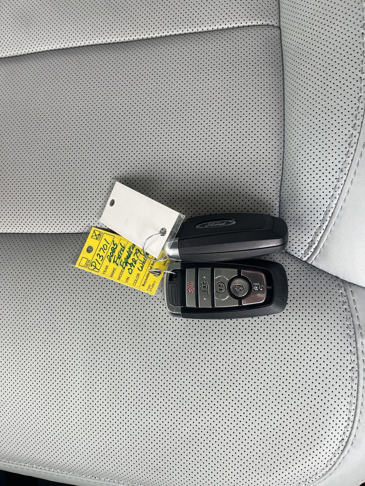 Certified 2025 Ford Expedition Platinum w/ Platinum Ultimate Package AWD/4WD image 31